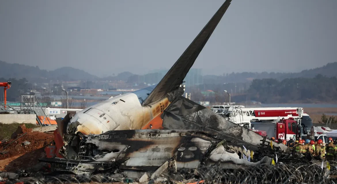 Passenger plane crashes at South Korean airport, killing 179